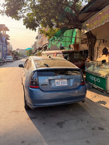 Toyota prius 05 Full option