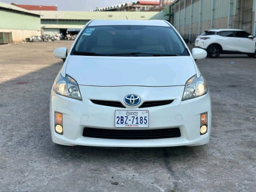 Toyota Prius 2011 Options4 JBL