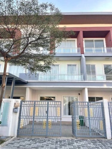 Twin Villa for rent at Chrouy Changva 6A