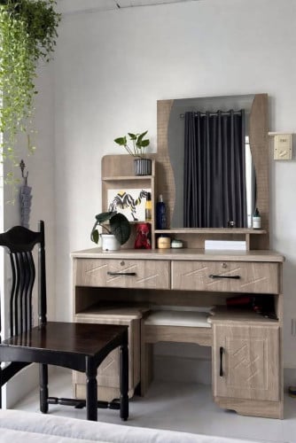Make Up Table with Mirror and Stool