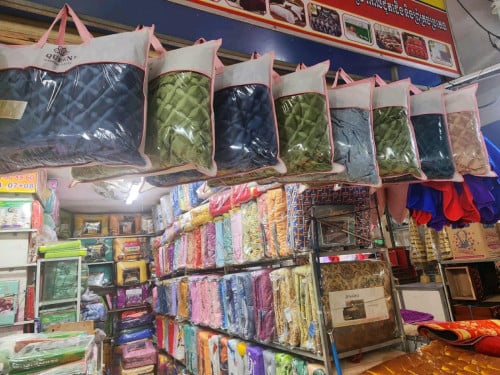 តូបសេងបន្ទាន់