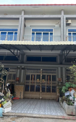 ផ្ទះសម្រាប់ជួល ក្នុងបុរីហុង ឡាយ