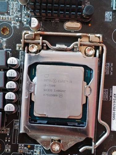 លក់ទាំងអស់នឹងនៅប្រើបានទាំងអស់ស្អាតហ្សីនកាប់សាច់