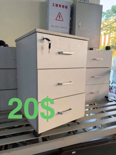 មានច្រេីន