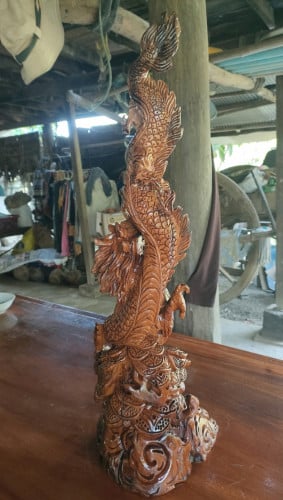 នាគ លើដើមប្រាក់