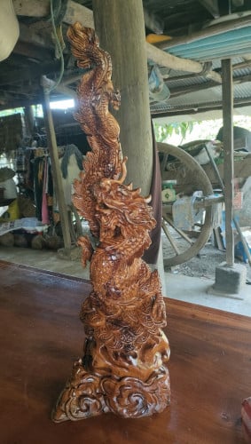 នាគ លើដើមប្រាក់