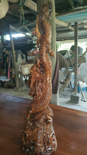 នាគ លើដើមប្រាក់