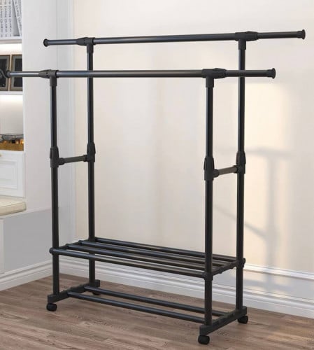 ព្យួរអាវ