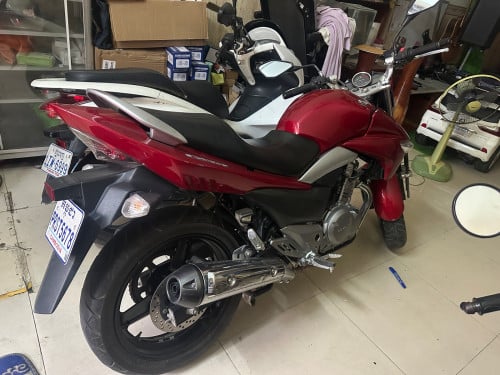 ម៉ូតូទិញឃ្លាំង​ ម្ចាស់ដេីម​ មានកាតគ្រីត្រឹមត្រូវ លក់តែ​ 1150$