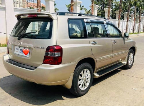 មិនដែលជួបថ្មីណាស់ 2005 V4 ប៉ុង១ ធានាអត់បុក អត់ស្ងោពណ៌