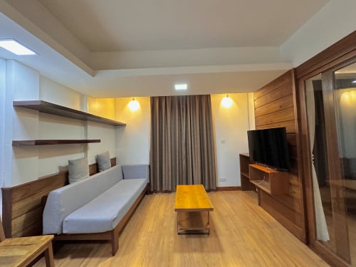 𝐅𝐨𝐫 𝐑𝐞𝐧𝐭:  Apartment In Daun Penh – With Elevator