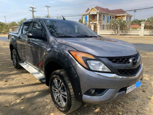 លក់Mazda BT50 ឆ្នាំ2013 ពណ៌ប្រផេះ ម៉ាសុីនធំប៉ុង2