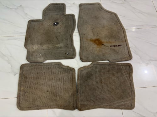 កំរោល​ជេីង​ហ្សីន Priusឆ្នាំ​04/09