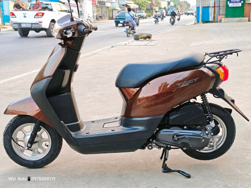 ជប៉ុន🎌Honda TACT Fi 50cc ប្រើប៊ិចសាំង ខ្ចីញ៉េញ ទឹកថ្នាំស៊ីន១ជុំ ក្រដាស់ពន្ធ