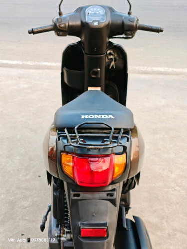 ជប៉ុន🎌Honda TACT Fi 50cc ប្រើប៊ិចសាំង ខ្ចីញ៉េញ ទឹកថ្នាំស៊ីន១ជុំ ក្រដាស់ពន្ធ