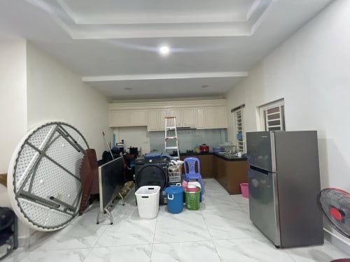 🏘 វីឡាកូនកាត់ (LA) ក្នុងបុរី ហាយធិចតាងៅ ត្រូវការលក់បន្ទាន់ខ្លាំង (កូដ: A01-059818)