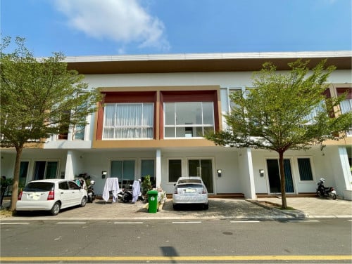 💥វីឡាកូនកាត់លក់បន្ទាន់ នៅបុរីអ័រគីដេ 6A