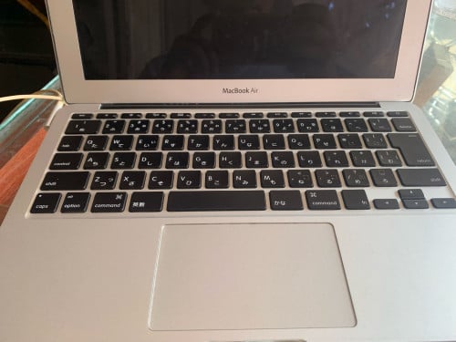 50$​ លក់​កាប់​សាច់​,MacBook Air 11" 2011