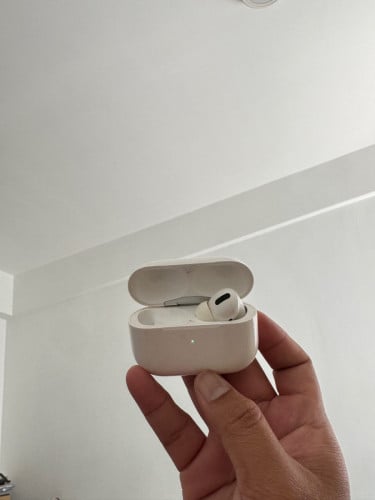 Airpod pro right side with Box and Apple box and charger