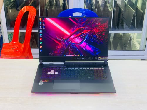 ASUS ROG Strix G713QY