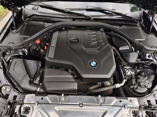 BMW 320I LHD / BLACKSAPHIRE / 2023