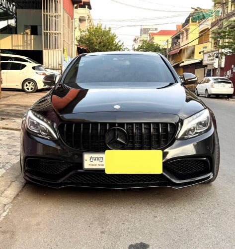 C300 ខ្មៅក្នុងលឿង  ឡានស្អាត