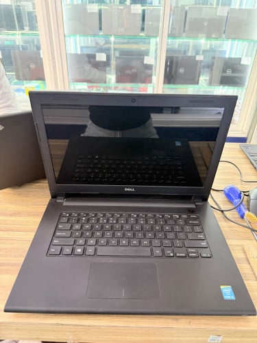 Dell Inspiron 3442Core i3-4005uRam  8GBHDD  128GBScreen 14”HD