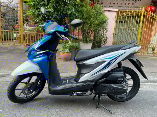 Honda Beat 2025 ស្មាតឃី New98%មានពន្ធកាតគ្រីស្លាកលេខ