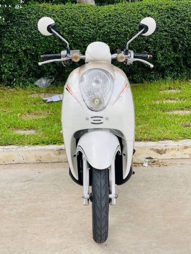 Honda Scoopy I 012 ម៉ាស៊ីនតាន់ហាប់នែនស្ងាត់ ជិះស្រួលស្ទុះមិនលាន់ម៨នហុយមានពន្ធកាតគ្រឺហ្សីន