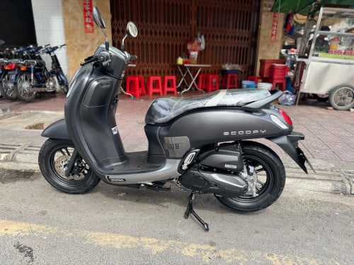 Honda scooyi