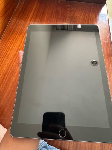 iPad 6th gen, 128g