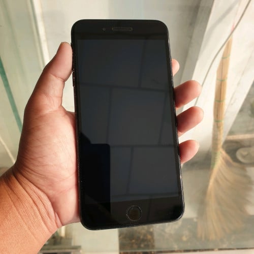 iphone 7Plus 256GB សាណុំស៊ីន ,អេក្រង់ស៊ីនស្អាត ដើរ រអិល ,ថតច្បាស់មុខក្រោយ។