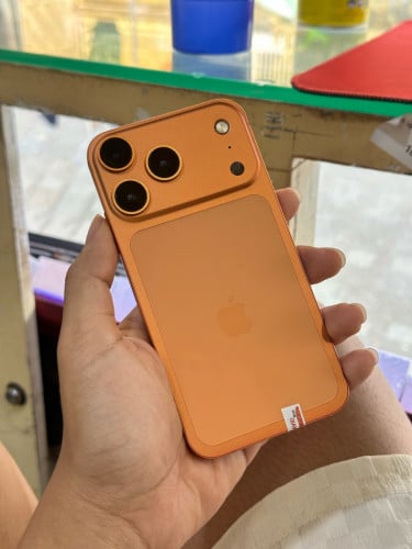 iPhone XR up 17 pro 🍏 64GB   Battery 89% 🔋ជាប្រភេទឥវ៉ាន់សំណុំស៊ីន តួស្អាត 99%   តម្លៃល្អបងៗ  📥