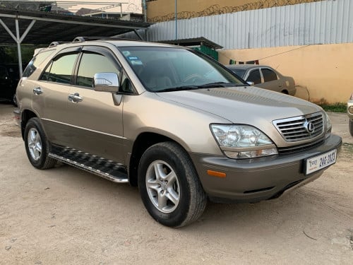 Lexus Rx300 ឆ្នាំ 2000 ប៉ុង2