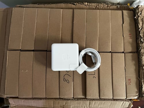 MacBook Pro power adapter 87 watt