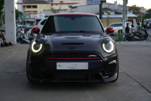 Mini Cooper F56 JCW រថយន្តដែលមានមាឌតូច តែកំលាំងខ្លាំង 290HP