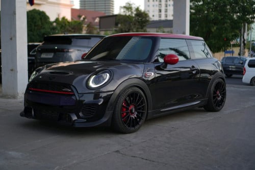 Mini Cooper F56 JCW រថយន្តដែលមានមាឌតូច តែកំលាំងខ្លាំង 290HP