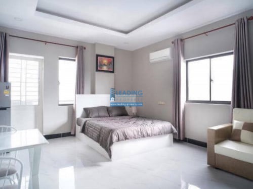 N1026 | Modern Studio with Elevator in 7 Makara For rent