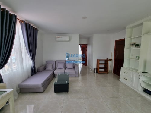 N1044 | Western Bright 1 Bedroom Apartment For Rent Near Russian Market