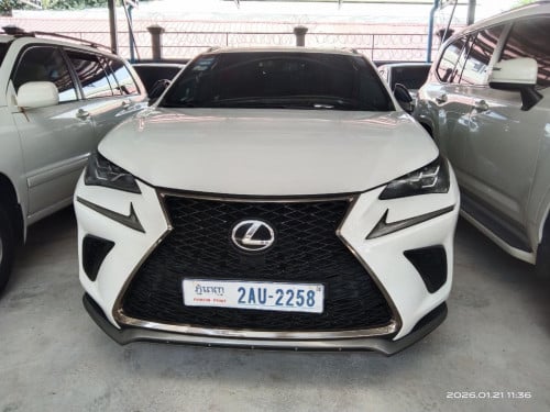 NX200T ឆ្នាំ 2015 F-Sport ឡេីងសេរី កាងមុខ 2023 ឡានជិះផ្ទាល់ខ្លួន ពណ៌ស កាំម៉ៃ ទឹកថ្នាំធានាស៊ីន១ជុំ