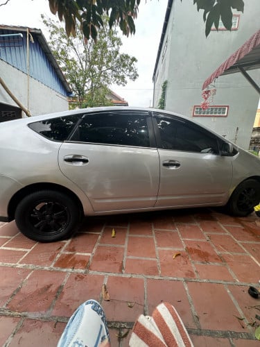 Prius 04Hfull 7,300$ចរចារម្ចាស់លក់ប្ដូសេរី