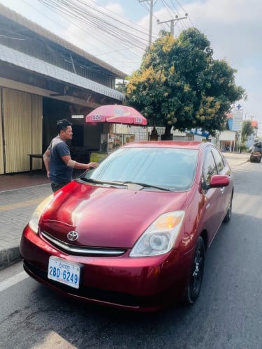 Prius 05 full option ក្តៅៗ