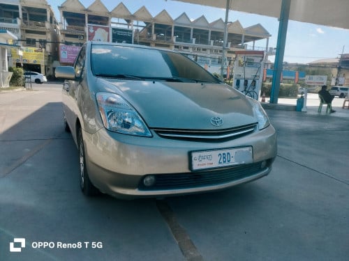 * Prius 2006 Full Option * អាគុយ ;  ABS ល្អ