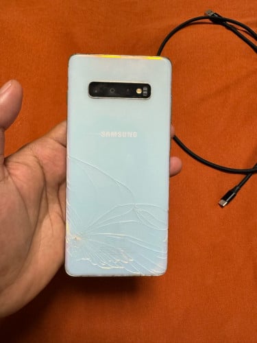 S10+ ក្រុមហ៊ុន 100ដាច់