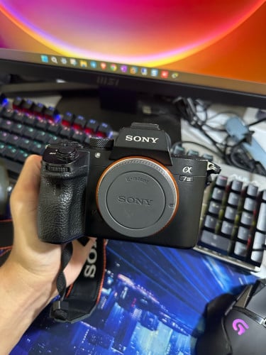 Sony A7 Mark iii ft Len50 f1.8