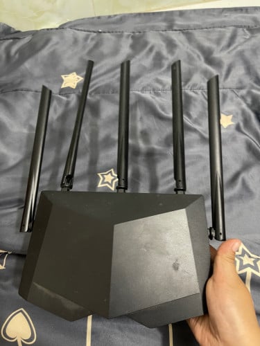 Tenda AC7 AC1200 Smart Dual-Band WiFi Router.