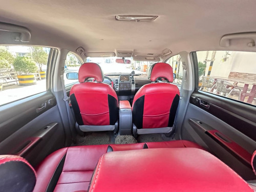 Toyata Prius 05 ឡេីងfull ឡាន​ស្អាត​ ម៉ាស៊ីន​ប្រអប់​លេខ​ ជេីងក្រោមស្អាត​ 9700$ ទិញ​ដាច់​ វ៉ៃ​ដូរ​បាន