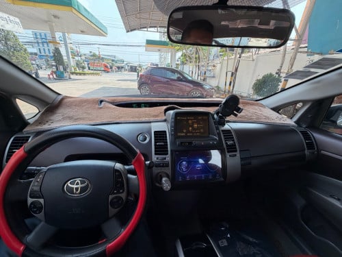 Toyata Prius 05 ឡេីងfull ឡាន​ស្អាត​ ម៉ាស៊ីន​ប្រអប់​លេខ​ ជេីងក្រោមស្អាត​ 9700$ ទិញ​ដាច់​ វ៉ៃ​ដូរ​បាន