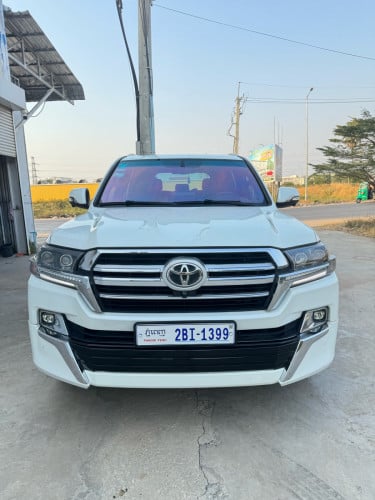 Toyota Landcriuser V6 full option 2009 up 2021 ទាំងក្នុងនឹងក្រៅ