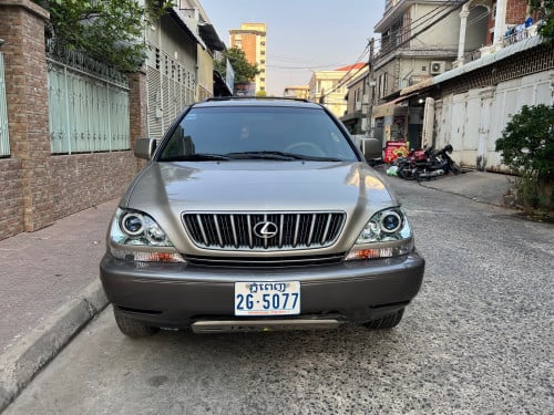 ឡានលក់ប្រញាប់លុយ